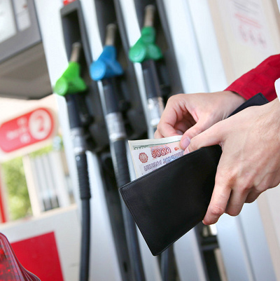 С начала года рост цен на бензин в два раза обогнал инфляцию